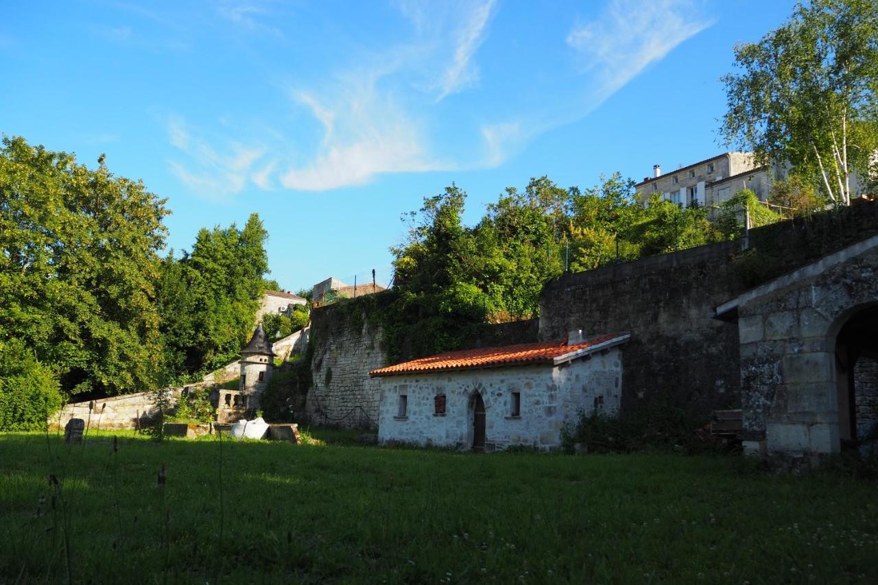 La Belle Etoile Bed and Breakfast Saintes Εξωτερικό φωτογραφία