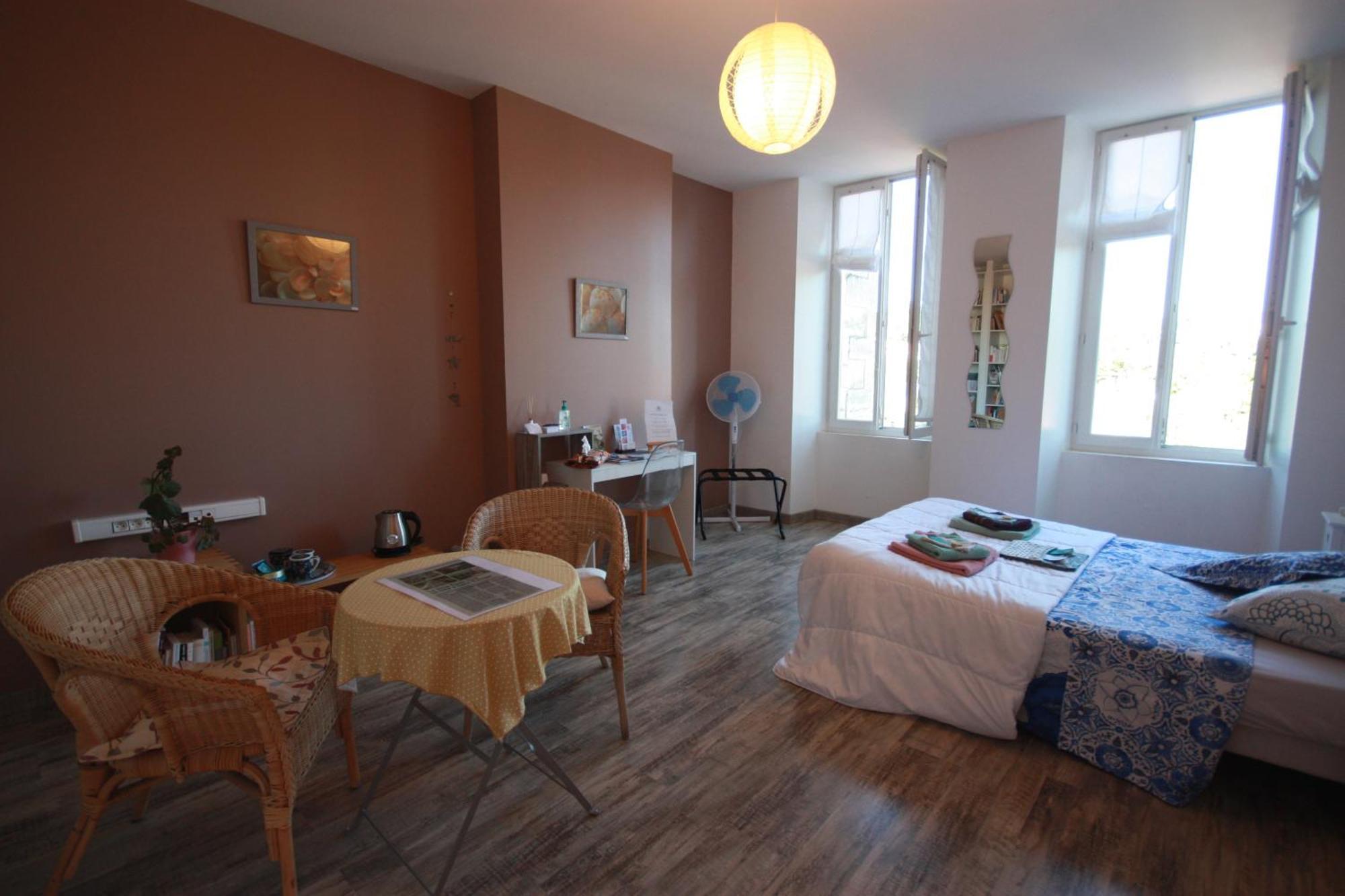 La Belle Etoile Bed and Breakfast Saintes Εξωτερικό φωτογραφία
